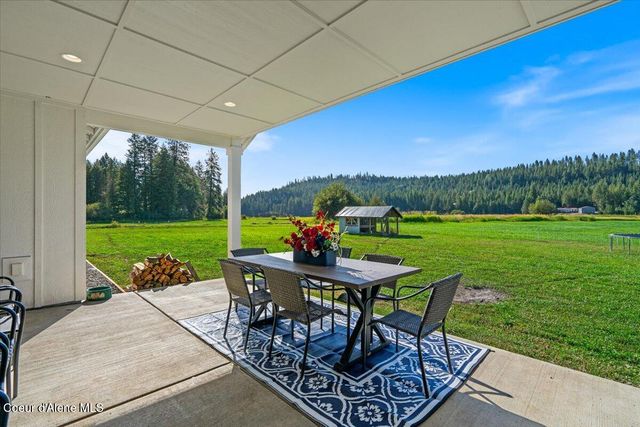 1974 KELSO LAKE RD, Athol, ID 83801