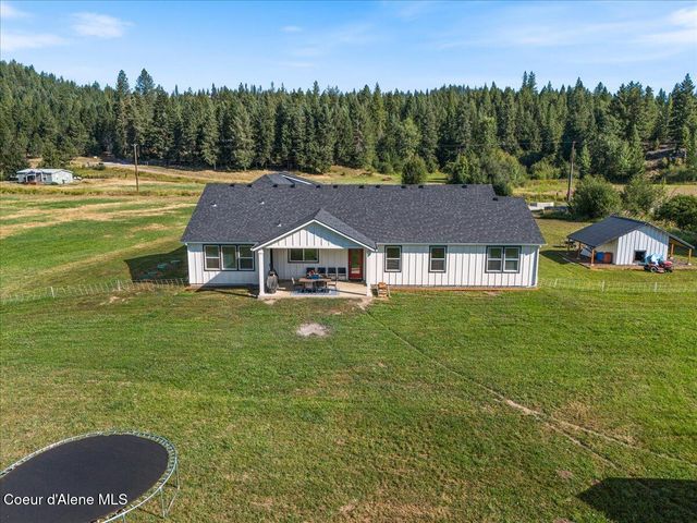 1974 KELSO LAKE RD, Athol, ID 83801