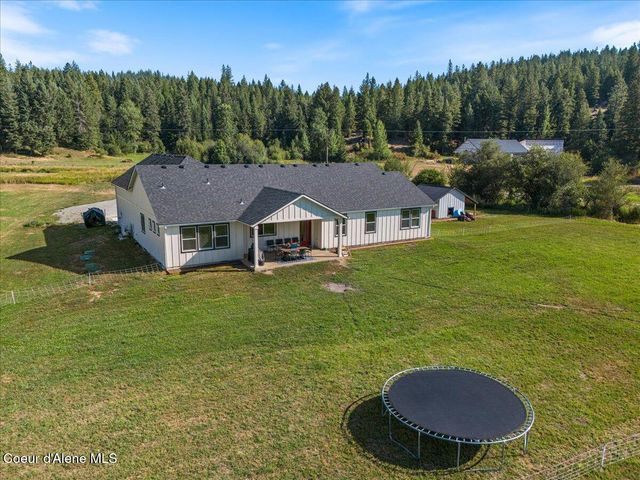 1974 KELSO LAKE RD, Athol, ID 83801