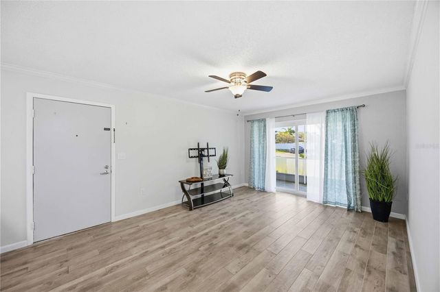 3259 BENEVA ROAD 101, Sarasota, FL 34232