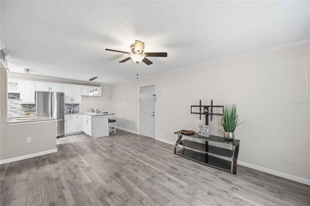 3259 BENEVA ROAD 101, Sarasota, FL 34232