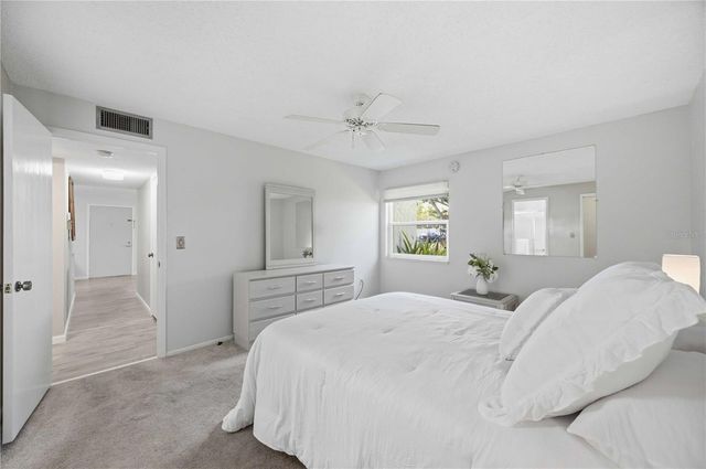 3259 BENEVA ROAD 101, Sarasota, FL 34232