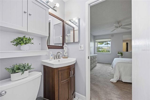 3259 BENEVA ROAD 101, Sarasota, FL 34232