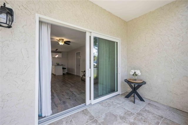 3259 BENEVA ROAD 101, Sarasota, FL 34232