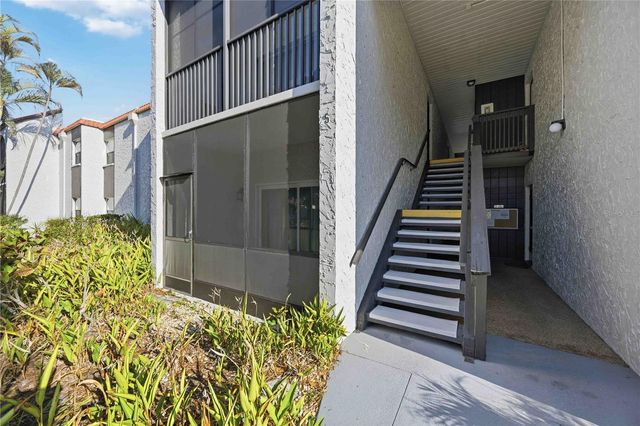 3259 BENEVA ROAD 101, Sarasota, FL 34232