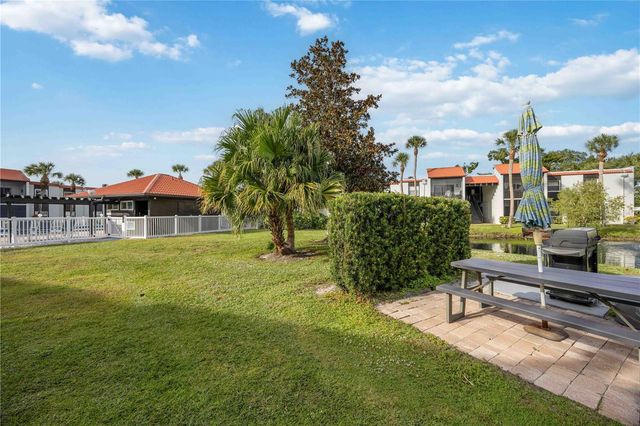 3259 BENEVA ROAD 101, Sarasota, FL 34232