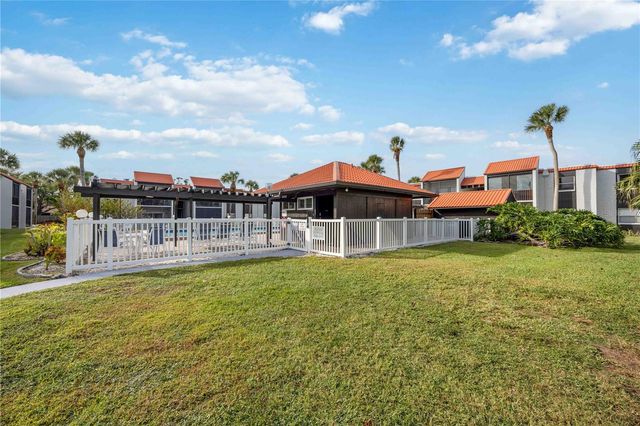 3259 BENEVA ROAD 101, Sarasota, FL 34232