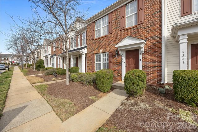 4219 Coulter Crossing, Charlotte, NC 28213