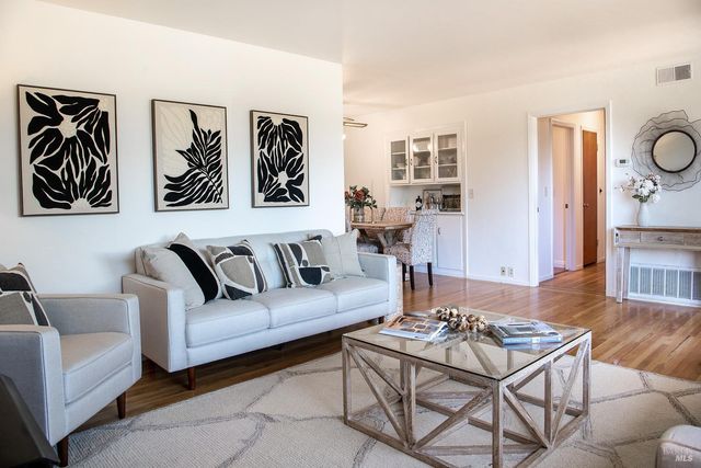 7949 Tocchini St, Sebastopol, CA 95472