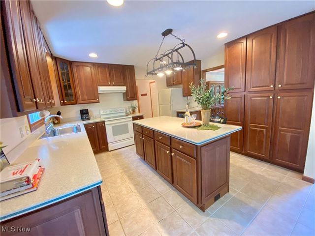 52814 NEW LONDON EASTERN Road, New London, OH 44851