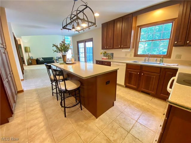 52814 NEW LONDON EASTERN Road, New London, OH 44851