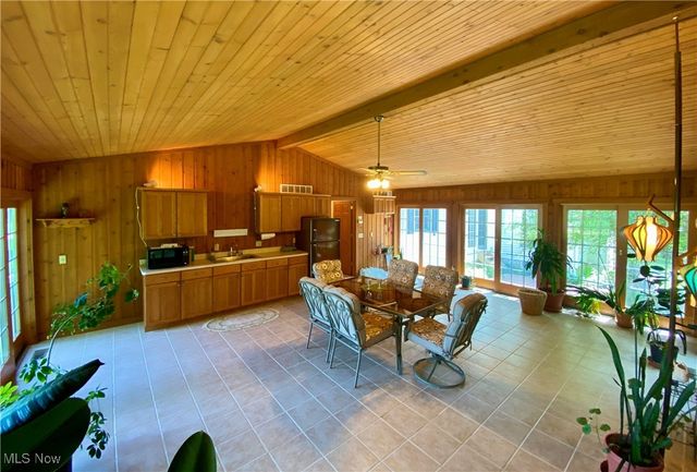 52814 NEW LONDON EASTERN Road, New London, OH 44851