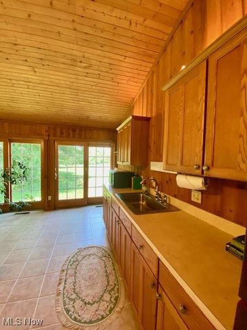 52814 NEW LONDON EASTERN Road, New London, OH 44851