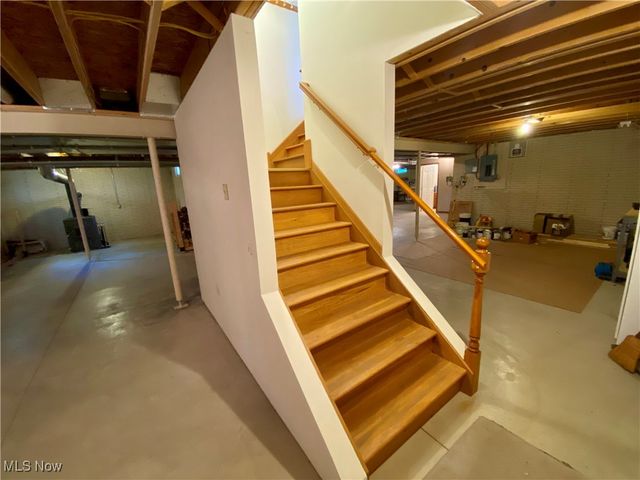 52814 NEW LONDON EASTERN Road, New London, OH 44851