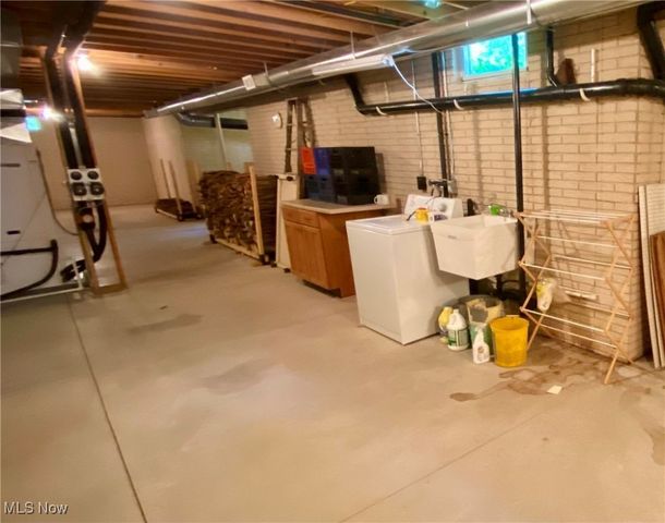 52814 NEW LONDON EASTERN Road, New London, OH 44851