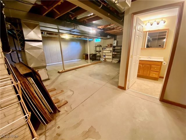 52814 NEW LONDON EASTERN Road, New London, OH 44851