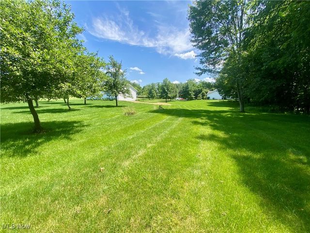 52814 NEW LONDON EASTERN Road, New London, OH 44851