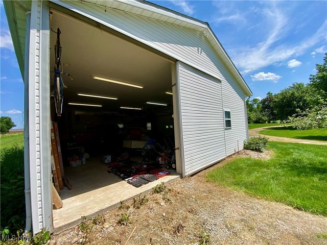 52814 NEW LONDON EASTERN Road, New London, OH 44851