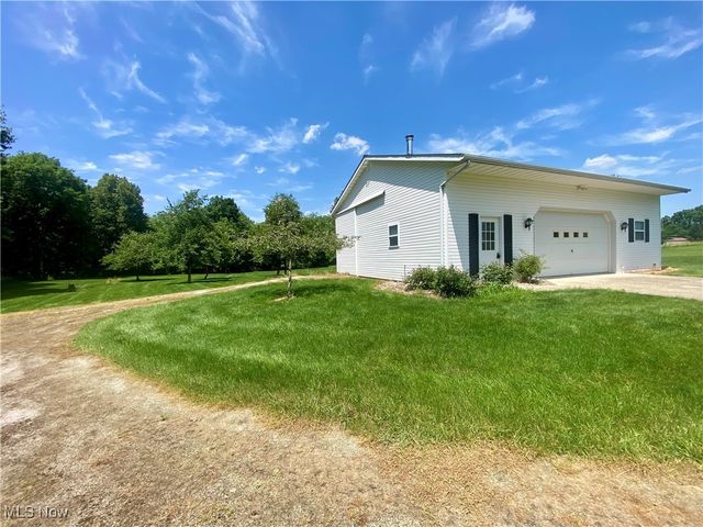 52814 NEW LONDON EASTERN Road, New London, OH 44851