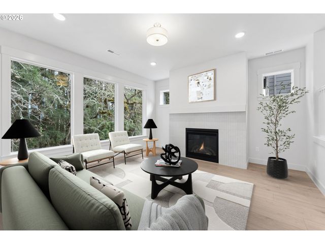 869 Butte Dr, Forest Grove, OR 97116