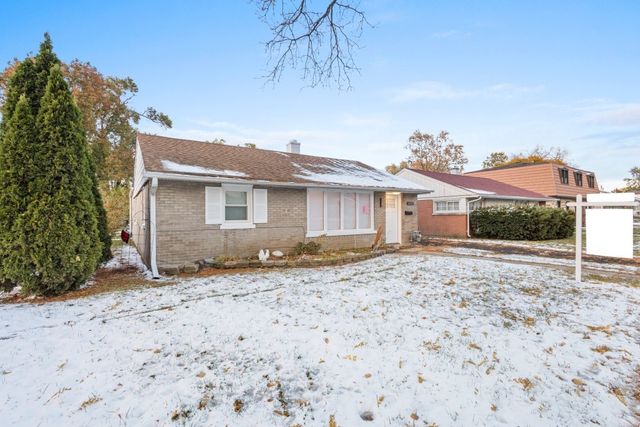 8330 45th Street, Lyons, IL 60534