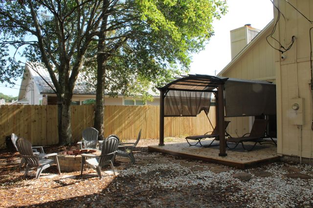 105 Post Oak Place, Shalimar, FL 32579