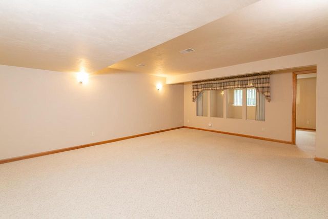 5545 W BROOKVIEW DRIVE, Appleton, WI 54913