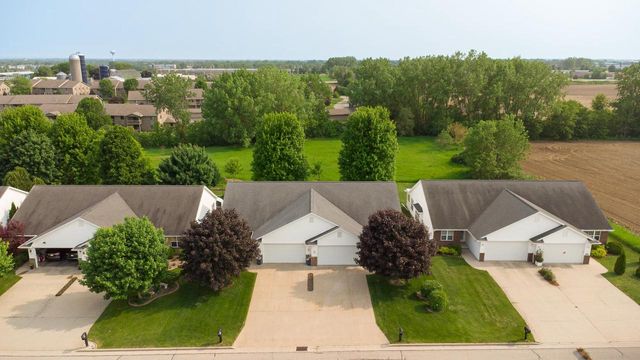 5545 W BROOKVIEW DRIVE, Appleton, WI 54913