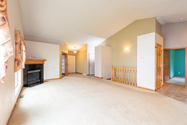 5545 W BROOKVIEW DRIVE, Appleton, WI 54913