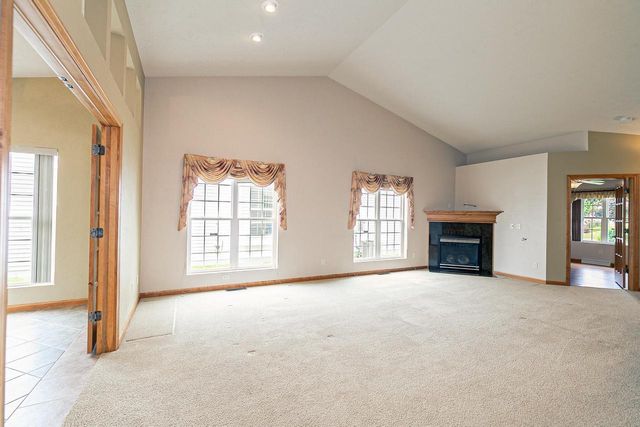 5545 W BROOKVIEW DRIVE, Appleton, WI 54913