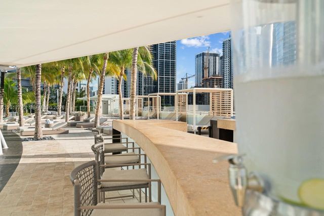 900 Biscayne Blvd 4205, Miami, FL 33132