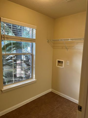 21650 Falvelsunset Court, Spring, TX 77388