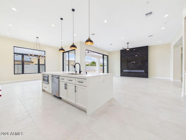 18024 W MONTEBELLO Avenue, Litchfield Park, AZ 85340