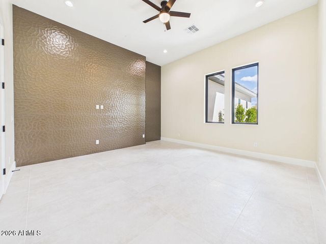 18024 W MONTEBELLO Avenue, Litchfield Park, AZ 85340