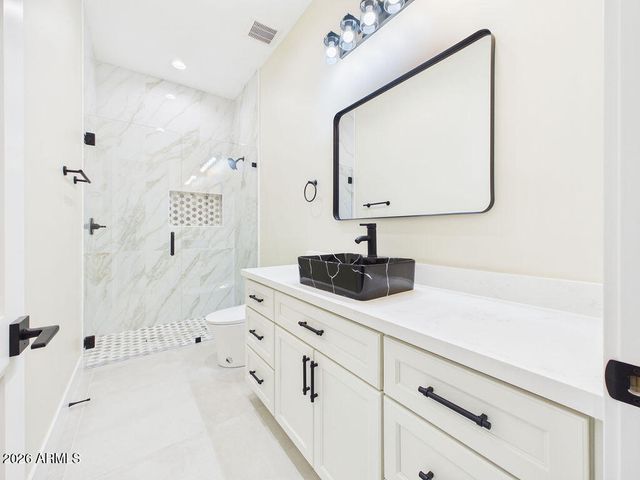 18024 W MONTEBELLO Avenue, Litchfield Park, AZ 85340