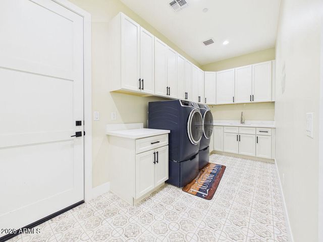 18024 W MONTEBELLO Avenue, Litchfield Park, AZ 85340