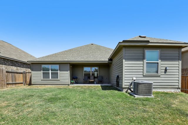 708 Lansman Trail, Denton, TX 76207