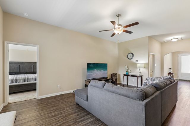 708 Lansman Trail, Denton, TX 76207