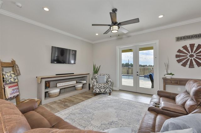 7510 LITHIA PINECREST ROAD, Lithia, FL 33547