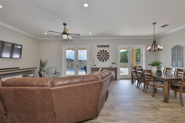 7510 LITHIA PINECREST ROAD, Lithia, FL 33547