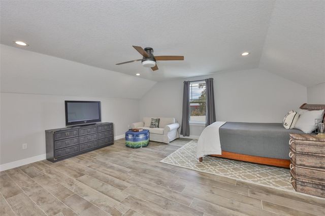 7510 LITHIA PINECREST ROAD, Lithia, FL 33547