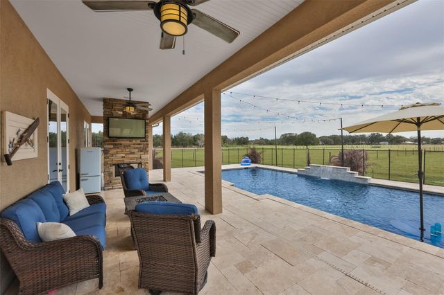 7510 LITHIA PINECREST ROAD, Lithia, FL 33547