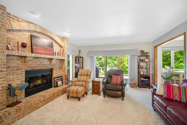 2819 Killarney COURT, West Bend, WI 53095