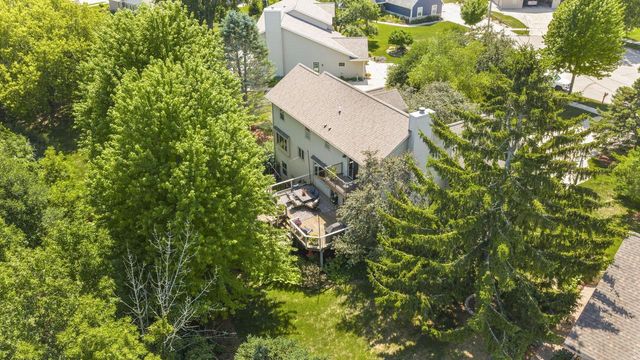 2819 Killarney COURT, West Bend, WI 53095