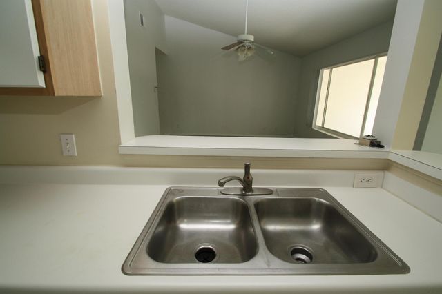 815 W Boynton Beach Boulevard 10-203, Boynton Beach, FL 33426