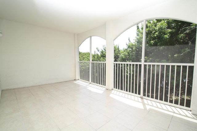 815 W Boynton Beach Boulevard 10-203, Boynton Beach, FL 33426