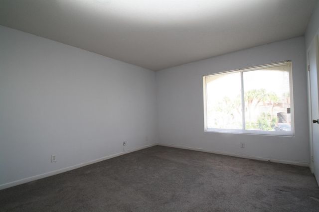 815 W Boynton Beach Boulevard 10-203, Boynton Beach, FL 33426