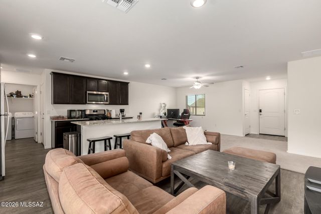 7043 S Draper Road, Tucson, AZ 85757