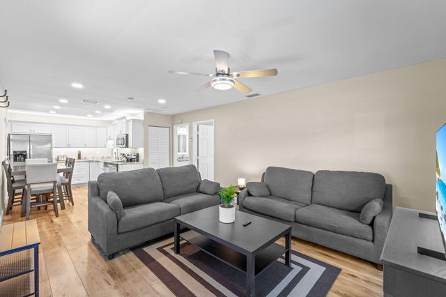 13155 Southfields Road, Wellington, FL 33414