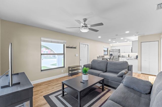 13155 Southfields Road, Wellington, FL 33414